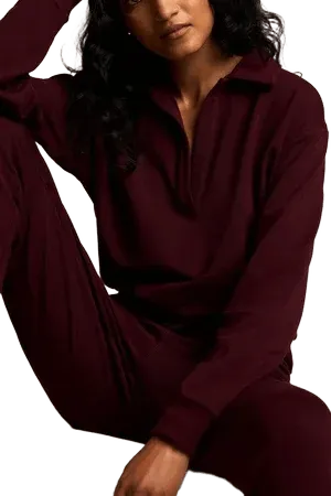Club Pullover in Garnet