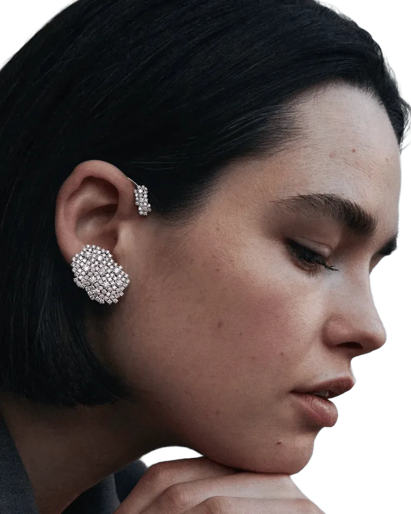 Lumière Suspendue Ear Cuff in White Gold