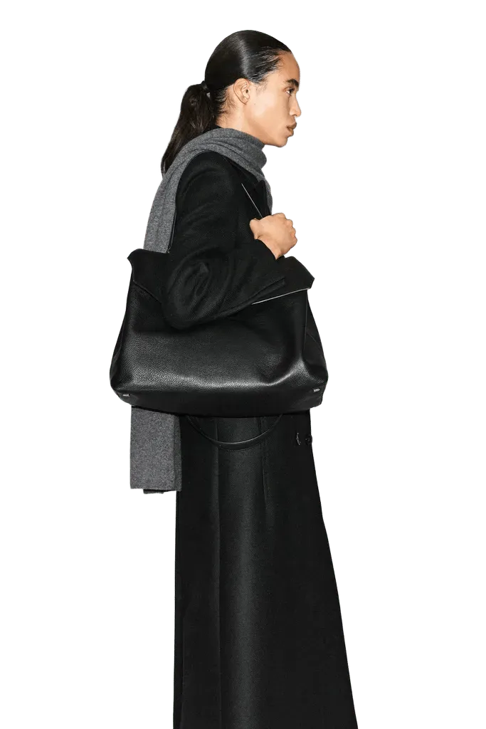 OVERSIZED SOFT FLAP BAG - LEATHER