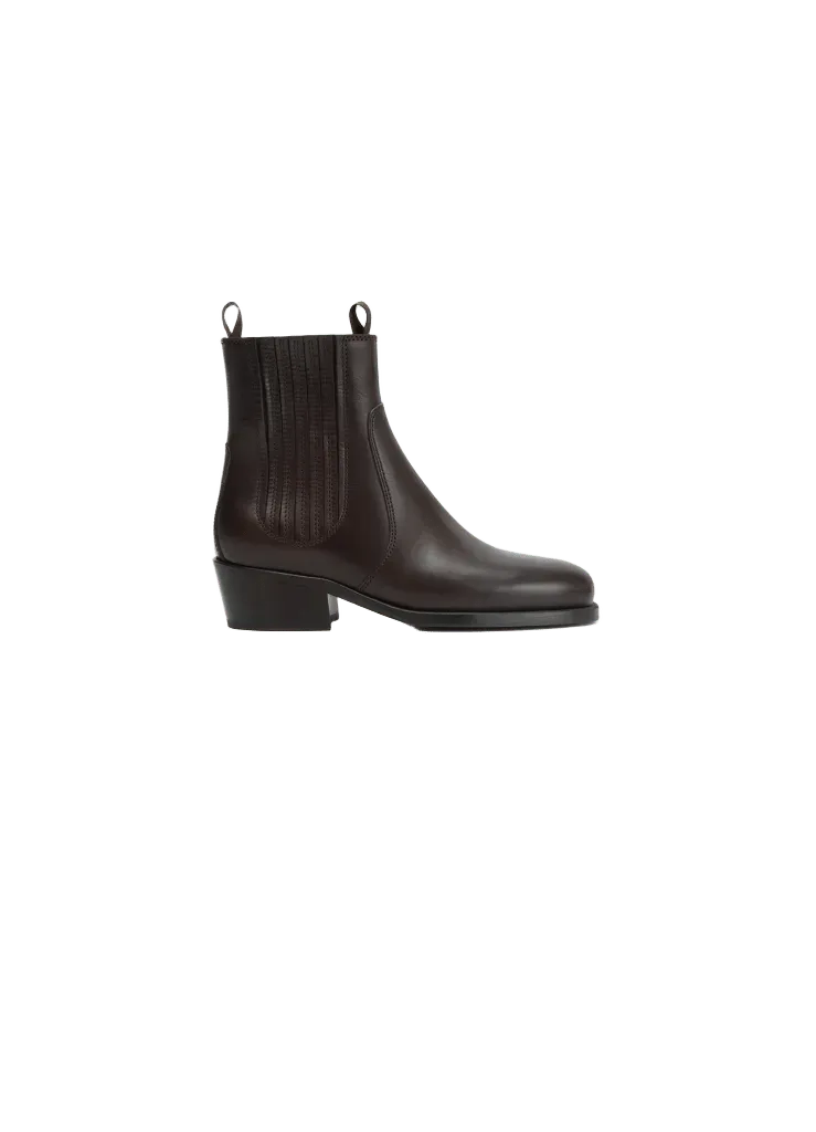 CHELSEA BOOTS IN VEGETABLE LEATHER
