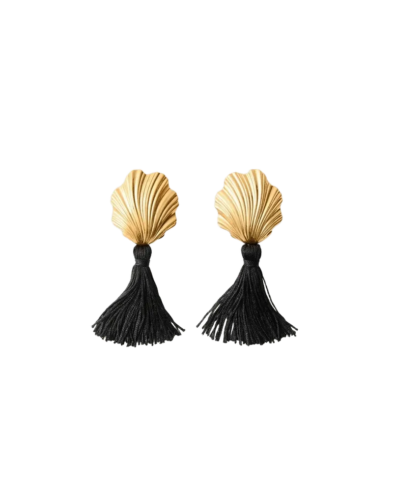 Coquille Earrings