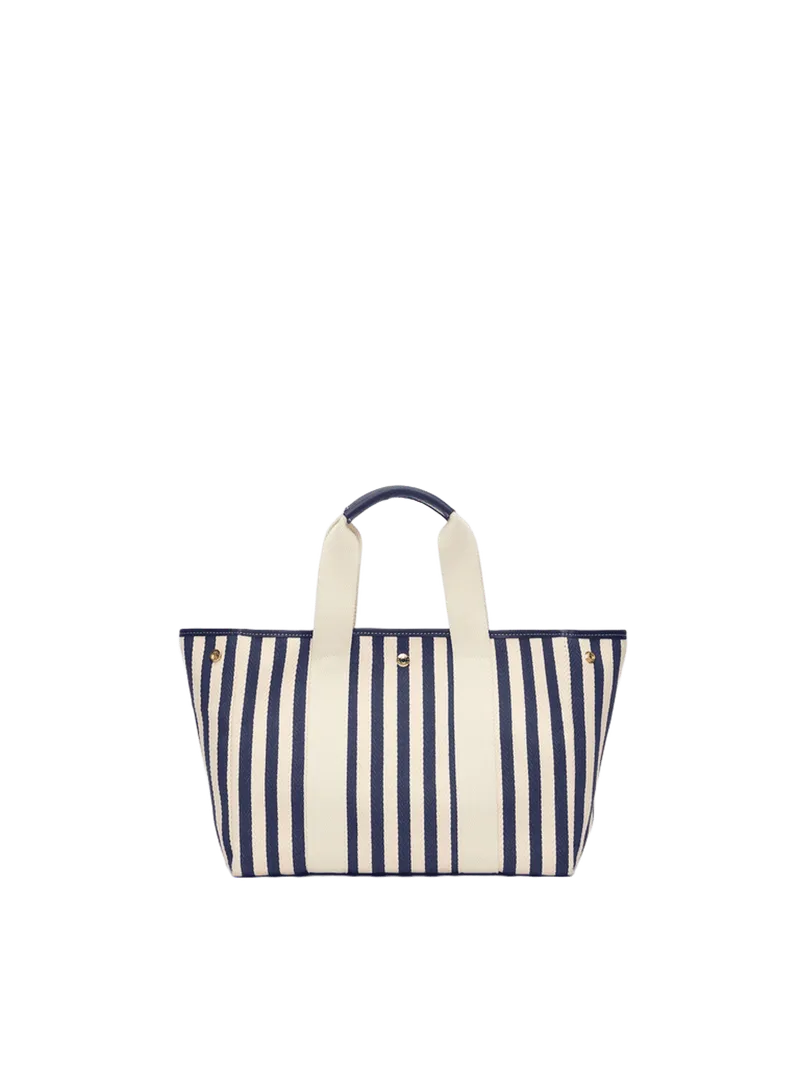 Traversée M - Palais Royal Navy