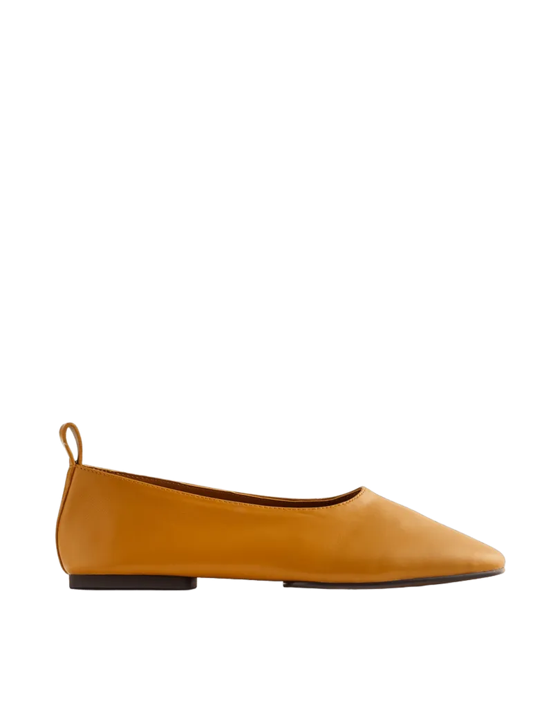 The Freja Glove Ballet Flat