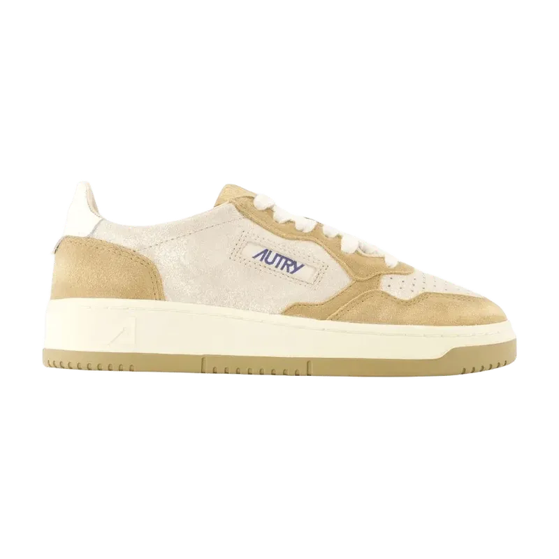 Autry Medalist Low Sneaker — Gold