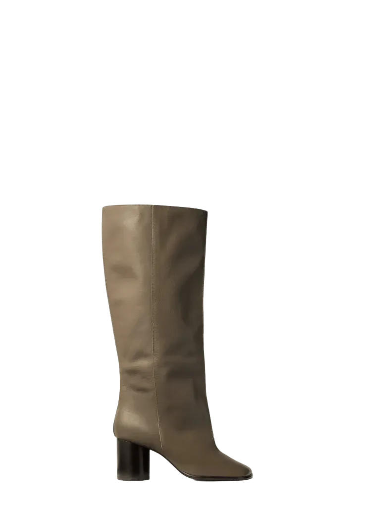 CREASE SLEEVE BOOTS IN SOFT SHINY CALF LEATHER