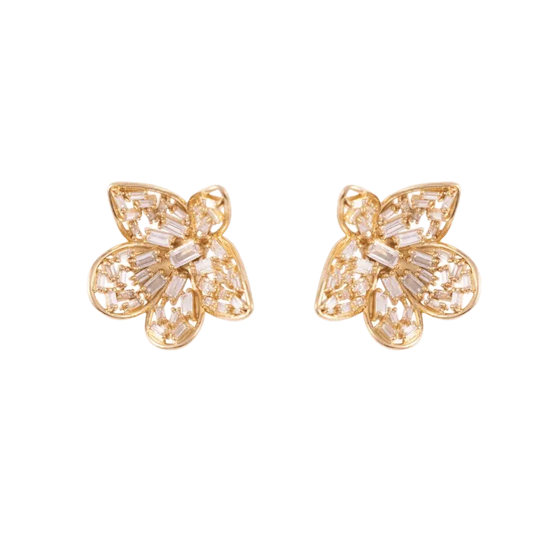 Nicola Studs