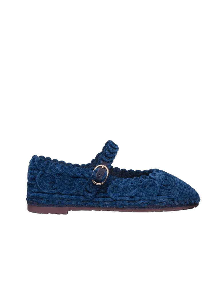 Kyra Navy