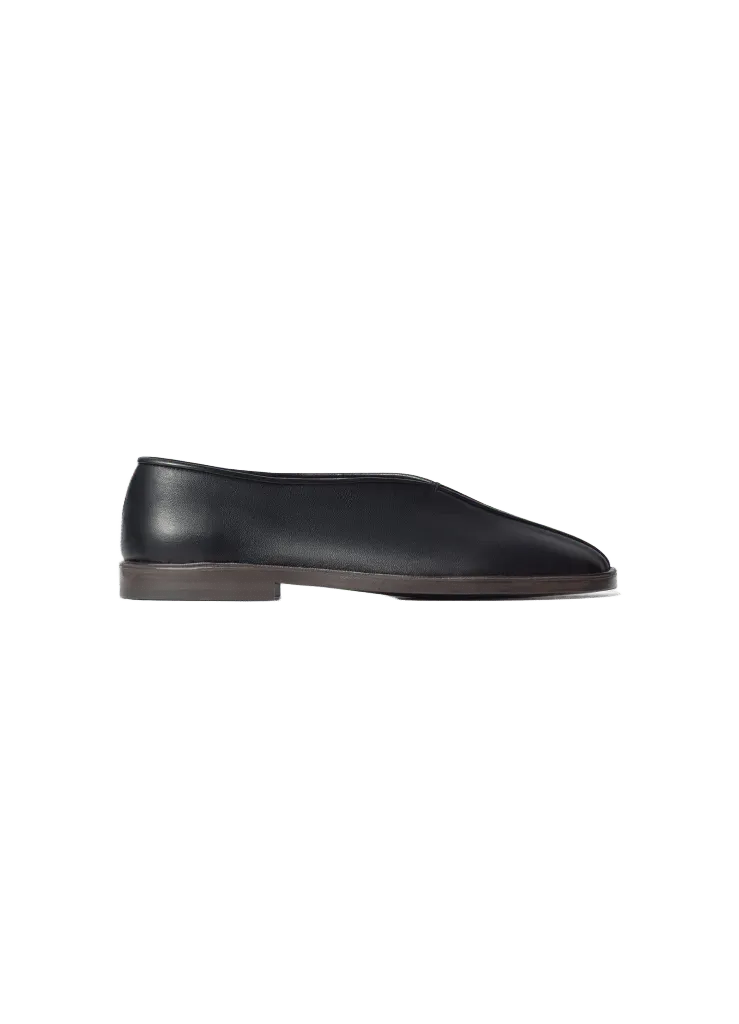 FLAT PIPED SLIPPERS IN SHINY NAPPA LAMB LEATHER