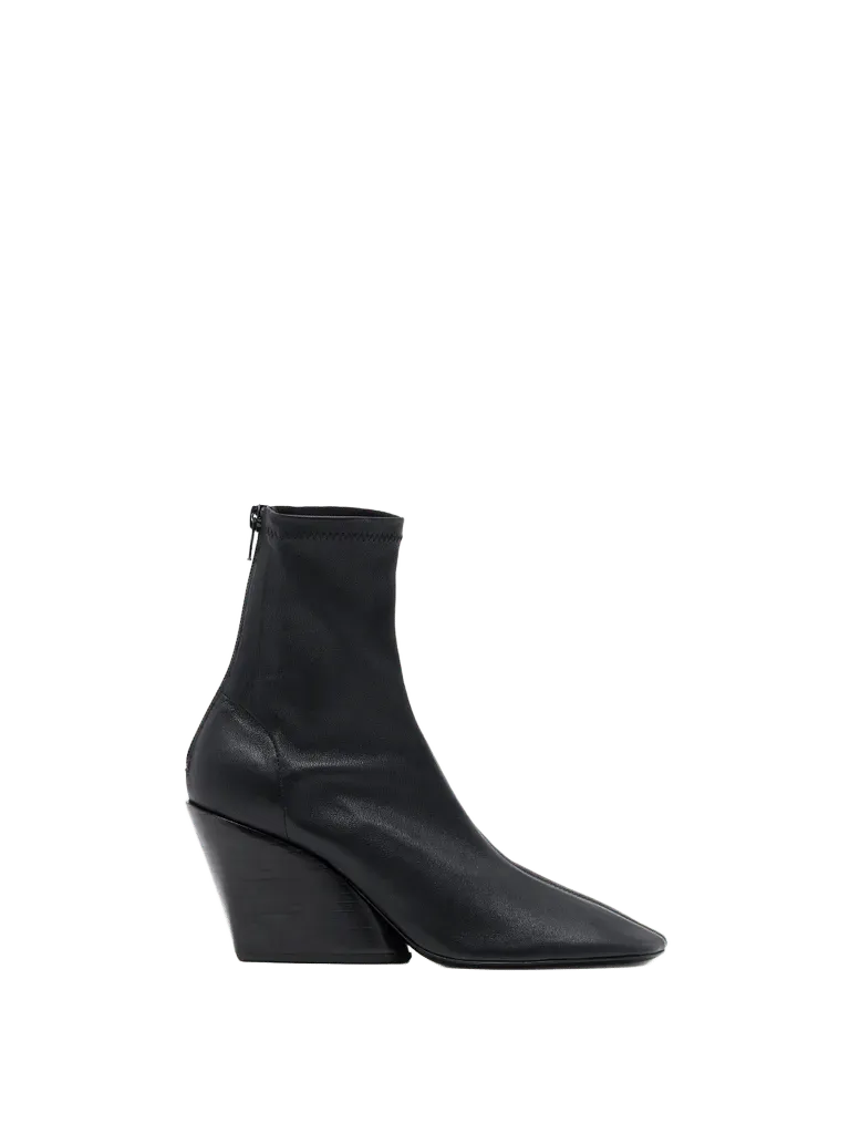 Slant Stretch Boots - Black