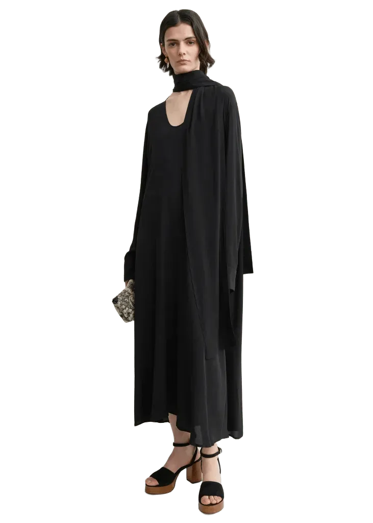 Rounded neckline dress black
