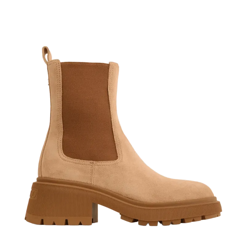 Tamia Chelsea Flat