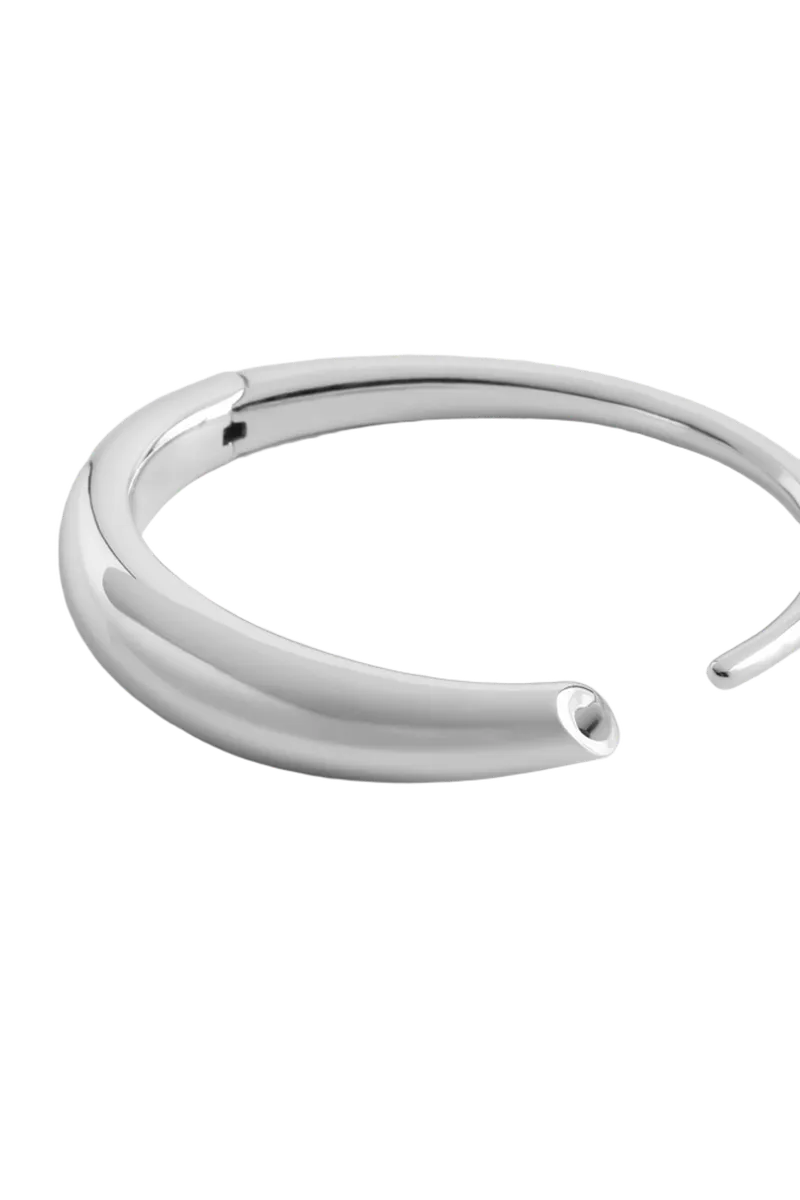 SCULPTURAL BANGLE