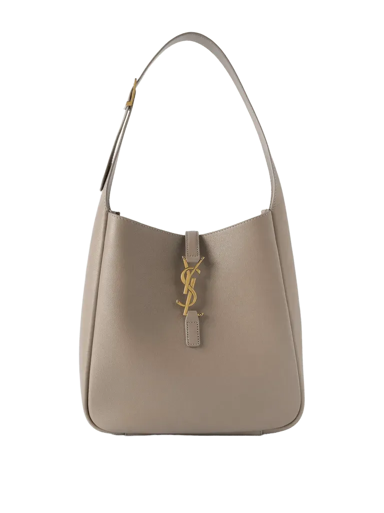 Le 5 À 7 leather shoulder bag