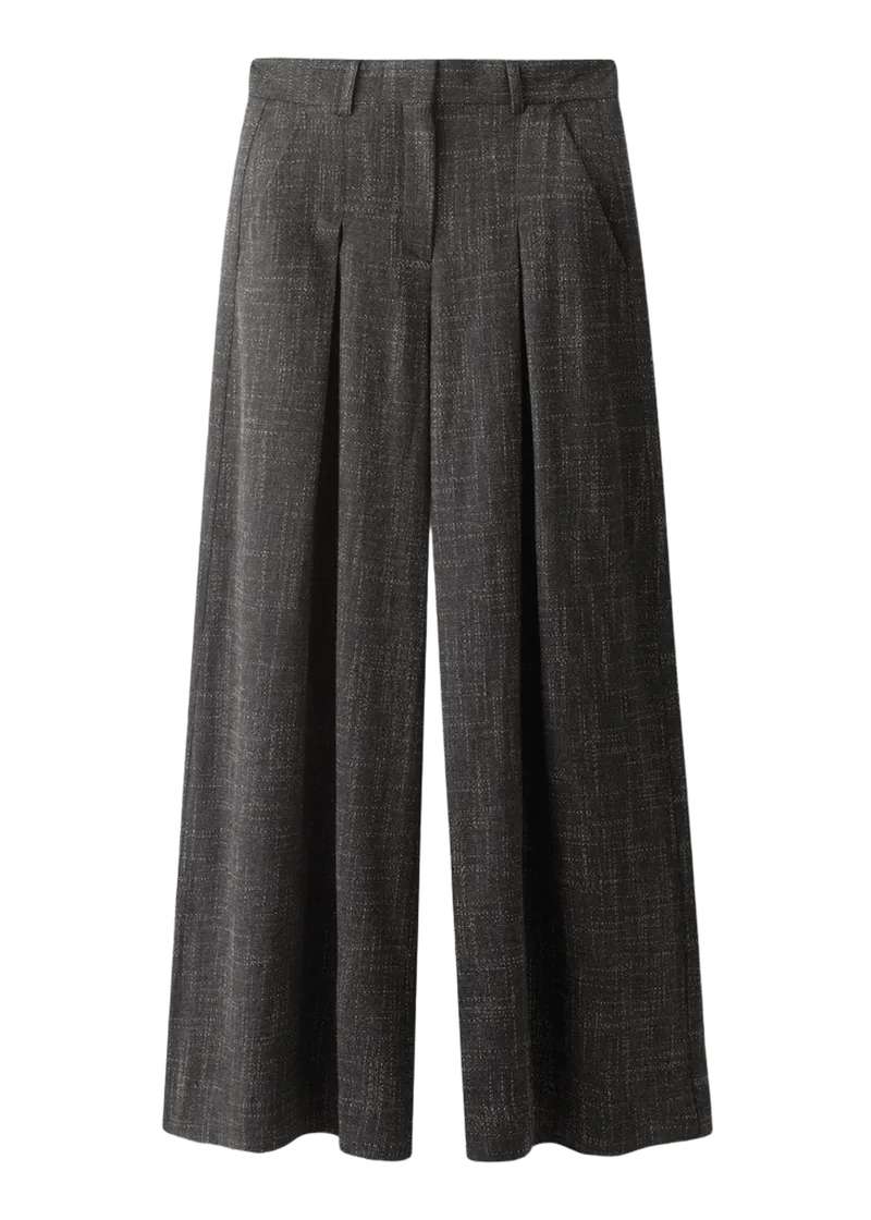 Very Wide-Leg Pant